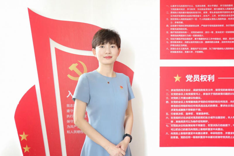 倪虹.jpg